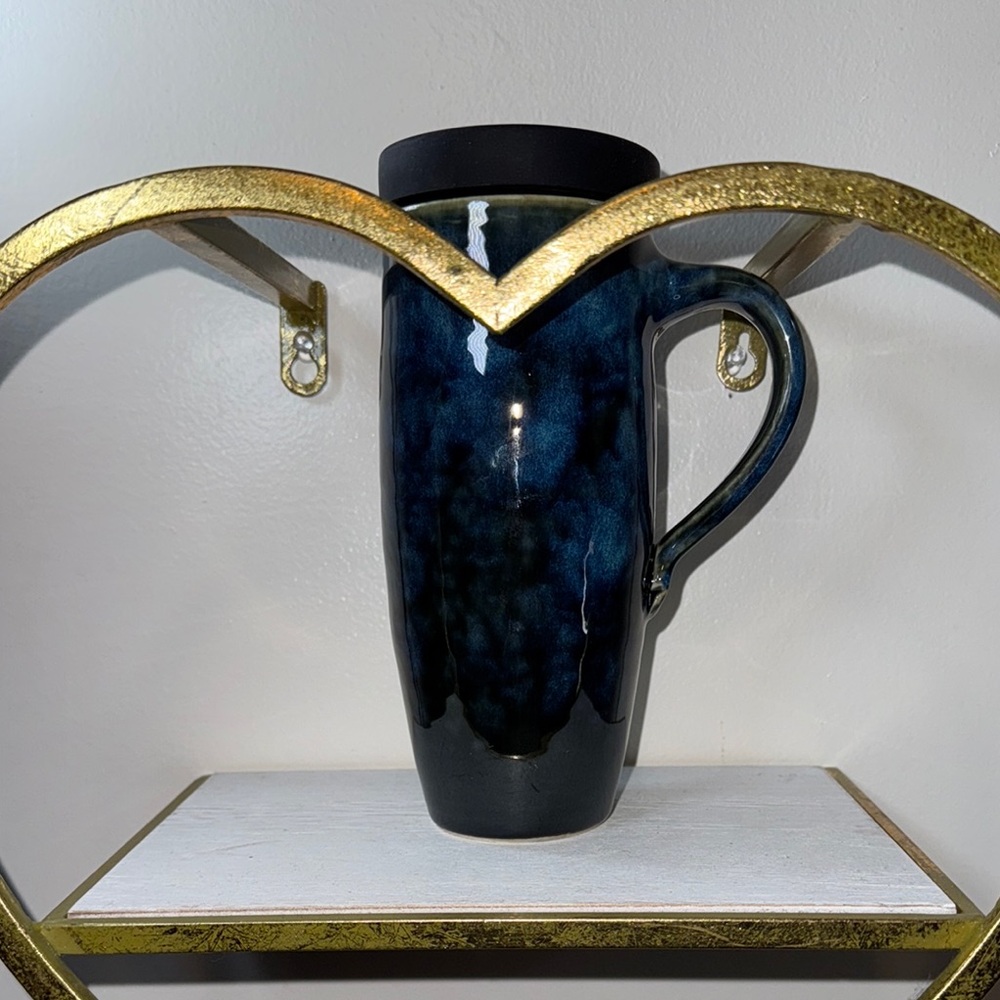 Ceramic Mug with travel top